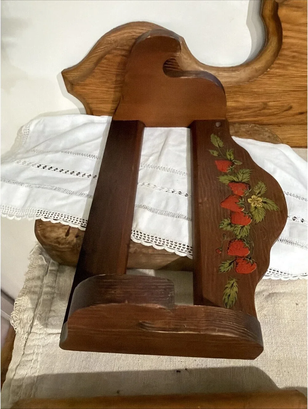 Rolling Pin & Holder Wood VTG Kitchen Display Red Strawberry Paper Towel Retro
